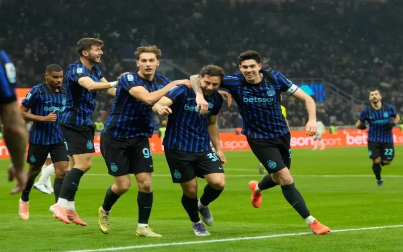 إنتر يتألق برباعية.. ينتزع الصدارة من كومو في الدوري الإيطالي